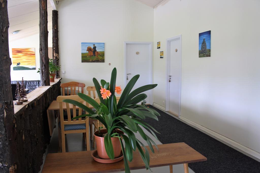 Kaldbakur Guesthouse Heimaland Bagian luar foto